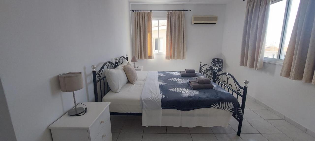 Spacious 2 Bedroom Apartment Пейя Экстерьер фото