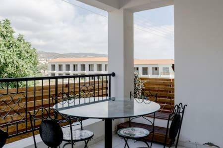 Spacious 2 Bedroom Apartment Пейя Экстерьер фото
